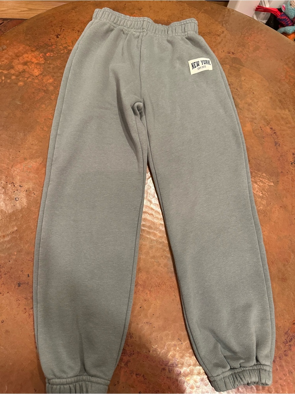 Girls Zara Green Kids Sweatpants with 'New York' Patch. Size 11-12